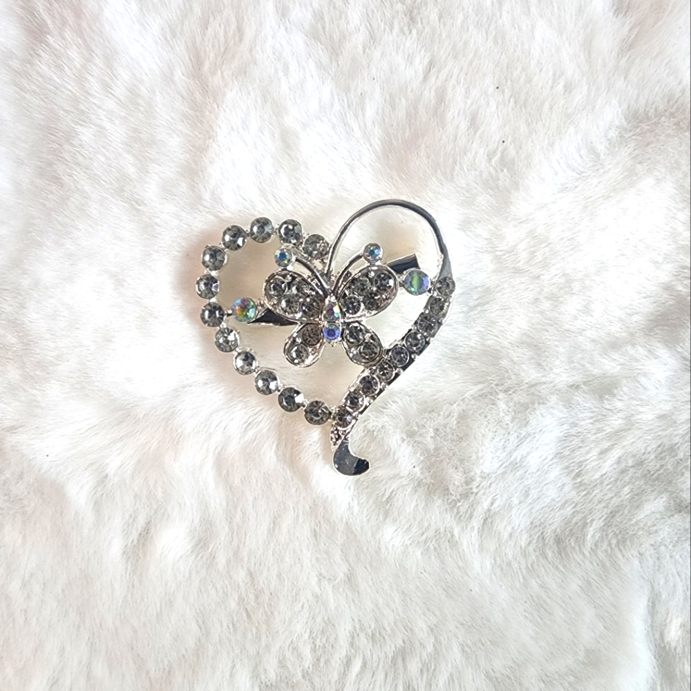 🔥FASHIONABLE BROOCH🔥